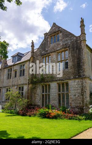 L'avant est de Mapperton House - un manoir de campagne de Jacobean et abrite le comte de Sandwich près de Beaminster, Dorset, Angleterre, Royaume-Uni Banque D'Images