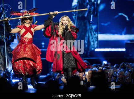 STOCKHOLM 2015-11-14 la chanteuse pop américaine Madonna se produit sur scène au Tele2 Arena de Stockholm, Suède, du 14 au 22 novembre 2015. Photo: Christine Olsson / TT code 10430 Banque D'Images