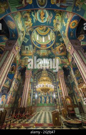 Europe, Slovénie, Ljubljana. Intérieur de l'église des Saints Cyril et Methodius. Banque D'Images