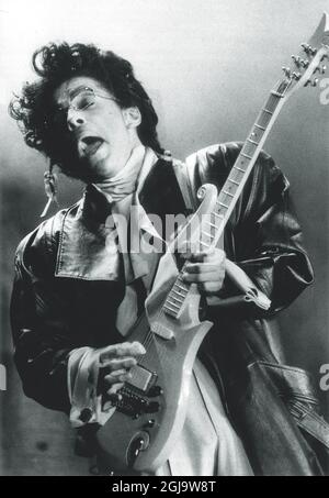 STOCKHOLM 1987-05-08 l'artiste et chanteur Prince est vu erforming lors d'un concert à Stockholm, Suède, le 8 mai 1987. Foto: Torbjorn Selander / EXP / TT / Kod 90 ** HORS SUÈDE** Banque D'Images