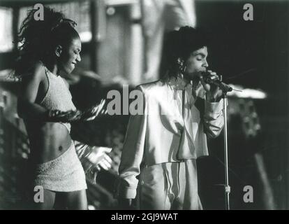 STOCKHOLM 1987-05-08 l'artiste et chanteur Prince se produit lors d'un concert à Stockholm, Suède, le 8 mai 1987. Foto: Torbjorn Selander / EXP / TT / Kod 90 ** HORS SUÈDE** Banque D'Images