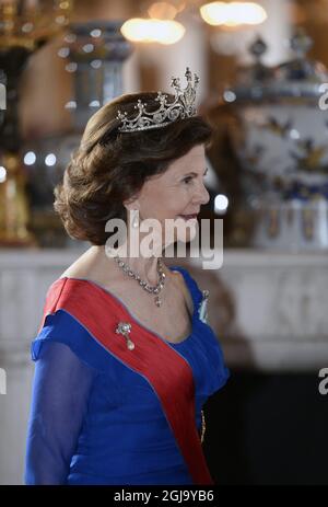 STOCKHOLM 20160510 la reine Silvia de Suède assiste à un banquet en l'honneur de la Présidente du Chili, Mme Michelle Bachelet (non montrée), au Palais Royal de Stockholm le 10 mai 2016. Le président Bachelet est arrivé en Suède mardi pour une visite officielle de trois jours. Foto Pontus Lundahl / TT Kod 10050 Banque D'Images