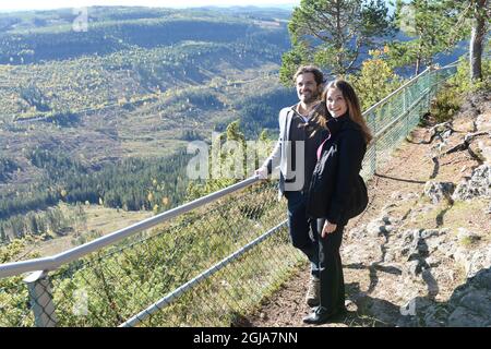 HYKJEBERGET 2016-09-30 la princesse Sofia et le prince Carl Philip sont vus lors de l'inauguration de la réserve naturelle d'Hykjebergets à Dalecarlia, en Suède, le 30 septembre 2016. Banque D'Images