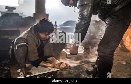 BELGRAD 2017-01-11 réfugiés venant principalement d'Afghanistan et du Pakistan dans un camp de réfugiés de Belgrade, Serbie, Januaruy 11, 2017 Foto: Lars Pehrson / SVD / TT / Kod: 30152 ** HORS SUÈDE Banque D'Images