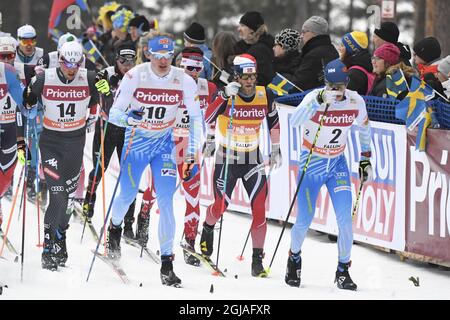 CORRECTION AJOUTANT ALEX HARVEY de gauche Francesco de Fabiani en Italie (14), Iivo Niskanen en en Finlande (10), Alex Harvey au Canada, Martin Johnsrud Sundby en Norvège et Matti Heikkinen en Finlande en action au début de l'événement de démarrage de masse de 30 km masculin à la coupe du monde de cross-country FIS à Falun, en Suède, Le 29 janvier 2017. Photo: Ulf Palm / TT / code 9110 Banque D'Images