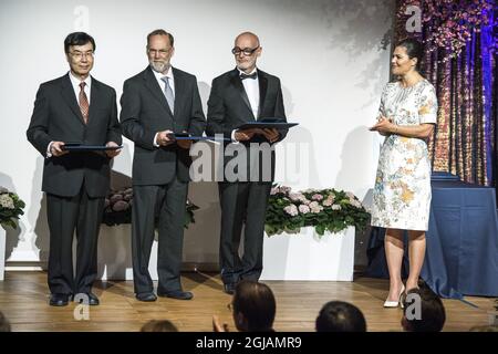 STOCKHOLM 20170518 Crown Princess Victoria Awards Shimon Sakaguchi, Fred Ramsdell och Alexander Rudensky Prix Crafoord de la recherche sur la polyarthrite à l'Académie royale des sciences de Suède, 18 mai 2017 à Stockholm, Suède. Photo: Claudio Bresciani / TT / code 10090 Banque D'Images