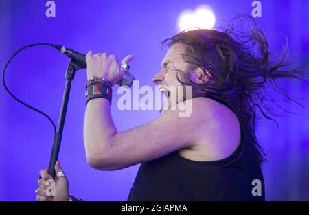 SOELVESBORG 20170610 le chanteur de fils rivaux du groupe américain Jay Buchanan se produit sur scène au Festival de rock de Suède 2017 à Solvesborg, dans le sud de la Suède, le 9 juin 2017. Photo: Fredrik Sandberg / TT / code 10080 Banque D'Images