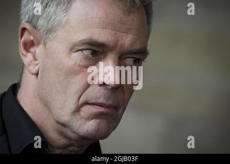 COPENHAGUE 20171007 l'enquêteur de la police de Copenhague Jens Moeller Jensen tient une conférence de presse à Copenhague, au Danemark, le 07 octobre 2017. Moeller Jensen met à jour les médias sur le meurtre présumé de la journaliste suédoise Kim Wall. Des plongeurs danois ont trouvé, le vendredi 06 octobre, la tête, les jambes et les vêtements décapités de Wall dans des sacs en plastique dans les eaux au large de Copenhague. L'inventeur danois Peter Madsen, accusé d'avoir tué Wall dans son sous-marin maison, est en détention provisoire. Foto: Johan Nilsson / TT / Kod 50090 Banque D'Images