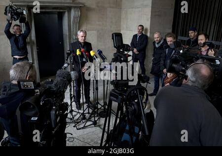 COPENHAGUE 20171007 l'enquêteur de la police de Copenhague Jens Moeller Jensen tient une conférence de presse à Copenhague, au Danemark, le 07 octobre 2017. Moeller Jensen met à jour les médias sur le meurtre présumé de la journaliste suédoise Kim Wall. Des plongeurs danois ont trouvé, le vendredi 06 octobre, la tête, les jambes et les vêtements décapités de Wall dans des sacs en plastique dans les eaux au large de Copenhague. L'inventeur danois Peter Madsen, accusé d'avoir tué Wall dans son sous-marin maison, est en détention provisoire. Foto: Johan Nilsson / TT / Kod 50090 Banque D'Images