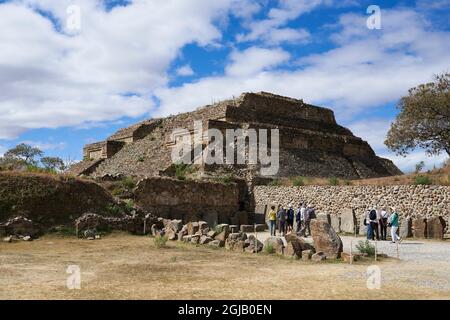 Mexique, Santa Maria Atzompa. Fondé en 650 après J.-C., le site archéologique d'Atzompa comprend 438 terrasses résidentielles, 30 mounds, 13 plazas, un sanctuaire et Banque D'Images