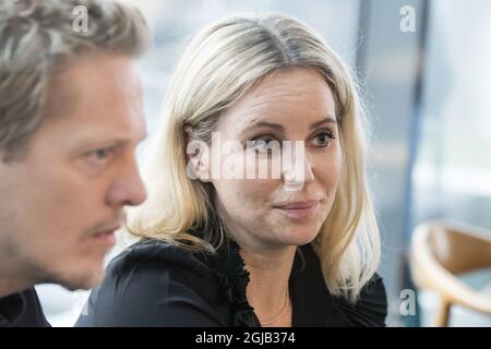 COPENHAGUE 2017-12-06 l'acteur danois Thure Lindhardt et l'actrice suédoise Sofia Helin sont vus lors d'une réunion de presse avant le début de la quatrième saison de la série télévisée danoise-suédoise 'Bron 4' (le pont) à Copenhague. Danemark, mercredi. Foto: Johan Nilsson / TT / Kod 50090 Banque D'Images