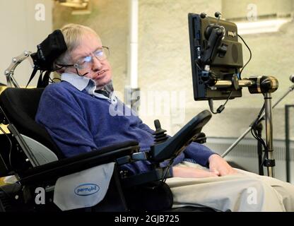 STOCKHOLM 20150825 le professeur Stephen Hawking est vu lors de sa conférence intitulée « trous noirs quantiques » au Centre des congrès de Stockholm Waterfront, Suède, le 25 août 2015. Foto: Jacob Stephenson / TT Kod 10510 Banque D'Images