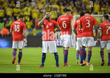 Arturo Vidal (2ndL), un footballeur chilien, célèbre le but d'ouverture du match international de football amical entre la Suède et le Chili à l'Friends Arena de Solna, Stockholm, le 24 mars 2018. Photo: Jessica Gow / TT / 10070 Banque D'Images