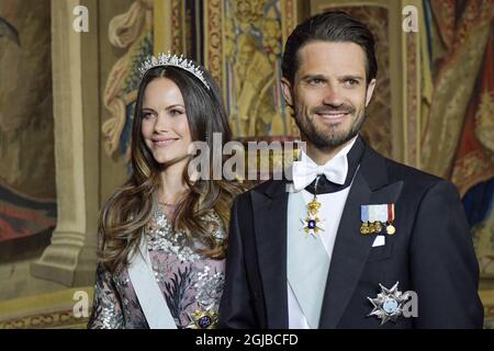 STOCKHOLM 20180531 la princesse Sofia de Suède et le prince Carl Philip arrivent pour un dîner officiel au Palais Royal de Stockholm, Suède, le 31 mai 2018. Photo: Jessica Gow / TT / Kod 10070 Banque D'Images