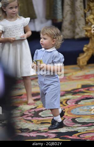 STOCKHOLM 20180608 la princesse Leonore et le prince Alexander dans l'église du palais Drottningholm, Suède vendredi, pendant la baptême de la princesse Madeleine et de la fille de Chris O’Neill la princesse Adrienne Foto: Jonas Ekstromer / TT Kod 10030 Banque D'Images