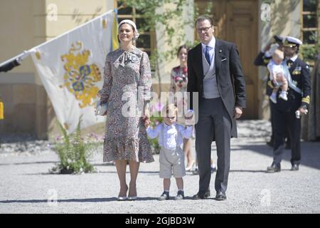 STOCKHOLM 20180608 Prince Daniel, Prince Oscar et Princesse Victoria pendant le baptême de la princesse Madeleine et de la fille de Chris O’Neill, la princesse Adrienne Foto: Henrik Montgomery / TT Kod 10060 Banque D'Images