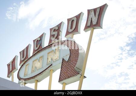 Tucson, Arizona. Ancienne affiche de motel vintage. (Usage éditorial uniquement) Banque D'Images