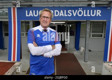 ISLANDE 2018-08-08 Erik Hamren est vu lors d'une réunion de presse à Reykjavik, Islande 8 août 2018. L'ancien entraîneur national suédois de football a été nommé ENTRAÎNEUR-CHEF de l'équipe internationale de l'Islande. Photo Tommy Holl / IBL / TT code2391 Banque D'Images
