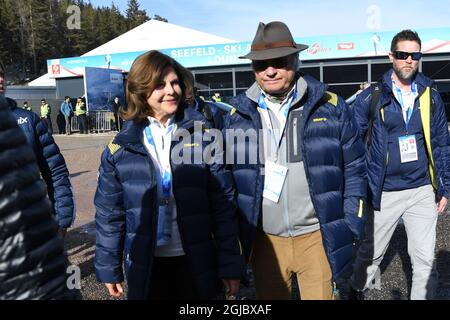 Le roi Carl Gustaf et la reine Silvia de Suède sont vus aux Championnats du monde de ski à Seefeld, Autriche, le mardi 26 février 2019. Foto Fredrik Sandberg / TT Kod 10080 Banque D'Images