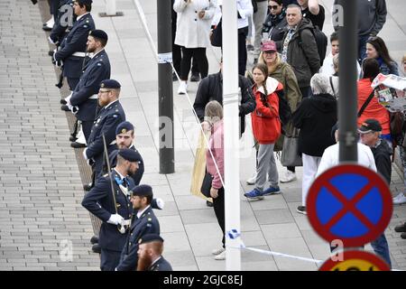 GRETA Thunberg, activiste de l'environnement, s'arrête par un cortège militaire lors de la visite d'Etat du Président Moo Jae-à Stockholm, Suède, vendredi 14 juin 2019 Foto: Henrik Montgomery / TT Kod 10060 Banque D'Images