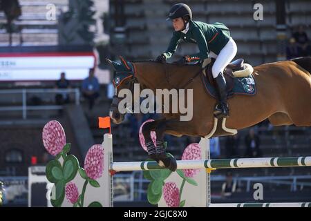 STOCKHOLM 20190614 Jessica Springsteen fait le cheval RMF Swinny du Parc lors de la compétition de saut en équipe Ligue mondiale des Champions à Stockholms stadion, Stockholm, Suède le 14 juin 2019. Foto: Fredrik Persson / TT / Kod 1081 Banque D'Images