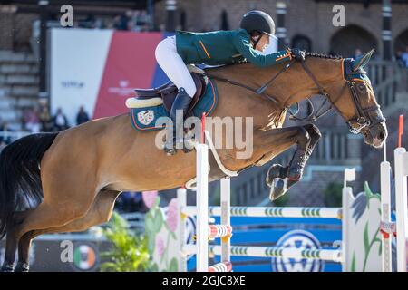STOCKHOLM 20190614 Jessica Springsteen fait le cheval RMF Swinny du Parc lors de la compétition de saut en équipe Ligue mondiale des Champions à Stockholms stadion, Stockholm, Suède le 14 juin 2019. Foto: Fredrik Persson / TT / Kod 1081 Banque D'Images