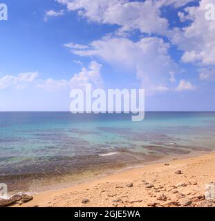 Les plus belles plages de l'Italie: Parc des dunes Campomarino à Apulia, Italie. La zone protégée s'étend sur toute la côte de la ville de Marugio. Banque D'Images