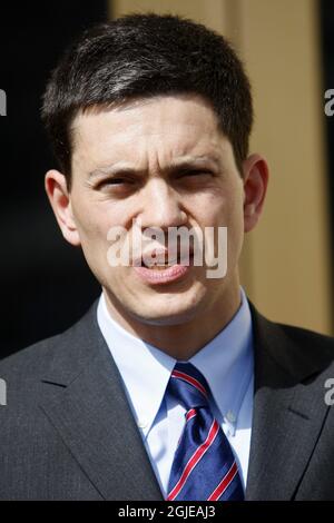 Le ministre britannique des Affaires étrangères, David Miliband, a photographié à l'extérieur du centre Nobel de la paix à Oslo. Banque D'Images