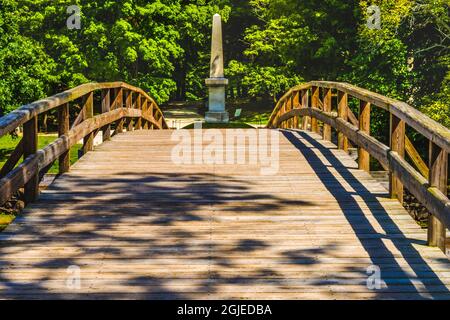 Old North Bridge, rivière Concord, parc historique national de minute Man. Monument de la Révolution américaine, site de la bataille du 19 avril 1775. Armée britannique et Am Banque D'Images