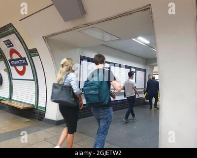 Londres, Royaume-Uni, 9 septembre 2021 : la gare de Kennington dispose de nouveaux tunnels multiplateforme plus larges qui ont ouvert à temps pour une augmentation attendue du nombre de passagers lorsque la nouvelle extension de la ligne Norther ouvrira ses portes le 20 septembre, reliant Kennington à la centrale électrique de Nine Elms et Battersea. Anna Watson/Alay Live News Banque D'Images