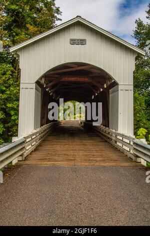 Mosby Creek Bridge, Cottage Grove, Oregon, États-Unis Banque D'Images