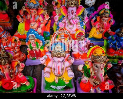 belle idole du seigneur ganesha pendant la célébration de ganesh chaturthi en inde Banque D'Images