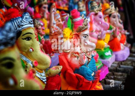 belle idole du seigneur ganesha pendant la célébration de ganesh chaturthi en inde Banque D'Images