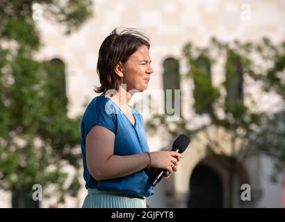 Die Kanzlerkandidatin von Bündnis 90/Die Grünen Annalena Baerbock sprricht BEI der großen Wahampfkundgebung am 9. Septembre 2021 à München. * le candidat de la chancelière pour le Parti Vert Annalena Charlotte Alma Baerbock prenant la parole lors du grand rassemblement électoral le 9 septembre 2021 à Munich, Allemagne. (Photo par Alexander Pohl/Sipa USA) crédit: SIPA USA/Alay Live News Banque D'Images