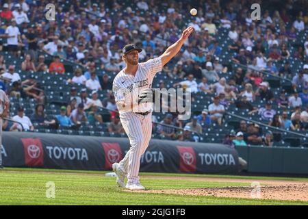 Denver CO, États-Unis. 8 septembre 2021. Le pichet du Colorado Lucas Gilbreath (58) est le premier à se lancer pendant le match avec les San Francisco Giants et les Colorado Rockies qui se sont tenus à Coors Field dans Denver Co. David Seelig/Cal Sport Medi. Crédit : csm/Alay Live News Banque D'Images