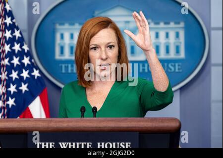 Washington, États-Unis. 09e septembre 2021. Jen Psaki, Attachée de presse de la Maison Blanche, prend la parole lors d'un point de presse dans la salle de presse de la Maison Blanche. Crédit : SOPA Images Limited/Alamy Live News Banque D'Images