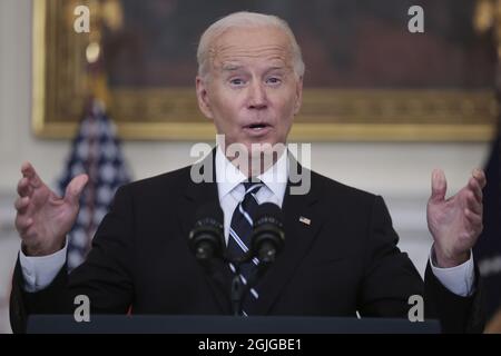 Washington, États-Unis. 09e septembre 2021. Le président Joe Biden fait des remarques sur son plan visant à mettre fin à la propagation de la variante Delta et à stimuler la vaccination contre la COVID-19, dans la salle à manger de la Maison Blanche le jeudi 9 septembre 2021 à Washington, DC. Photo d'Oliver Contreras/UPI crédit: UPI/Alay Live News Banque D'Images