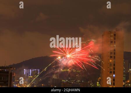 Feux d'artifice à Medellin Banque D'Images