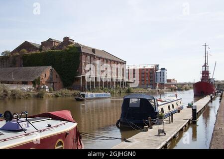 Vues sur la rivière Severn à travers les quais de Gloucester au Royaume-Uni Banque D'Images