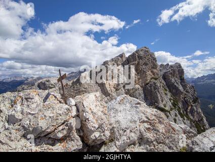 Dolomiti (Italie) - Vue sur la chaîne de montagnes des Dolomites, site classé au patrimoine mondial de l'UNESCO, en Vénétie et dans le Trentin-Haut-Adige. Banque D'Images