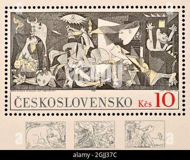 Timbre-poste tchèque (1966) : petite feuille de 'Guernica' de Picasso montrant des croquis préparatoires sous le timbre Banque D'Images
