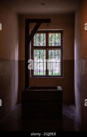 Auschwitz, Pologne - 30 août 2018 : salle de gachs ou de torture du camp de concentration d'Auschwitz, camp d'extermination exploité par l'Allemagne nazie pendant Banque D'Images