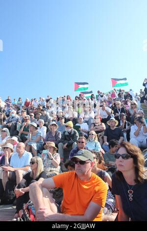 « Palestine sur le quai : une journée de célébration de la culture palestinienne, incluant musique, danse, contes, stands de nourriture et d'artisanat, Hastings, Sussex, Royaume-Uni Banque D'Images