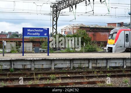 La British Rail Class 175 Coradia 1000 quitte Manchester Piccadilly. Banque D'Images