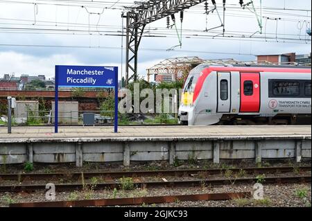 La British Rail Class 175 Coradia 1000 quitte Manchester Piccadilly. Banque D'Images