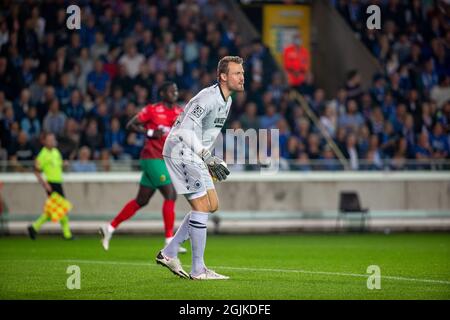 Simon Mignolet, gardien de but du club, photographié en action lors d'un match de football entre le Club Brugge KV et LE KV Oostende, vendredi 10 septembre 2021 à Bruges, Banque D'Images