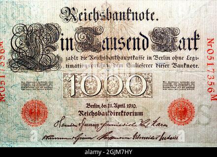 Grand fragment du côté opposé de 1000 mille marques allemandes monnaie de billet de banque Reichsmark émis en 1910 par l'Allemagne Reichsbank à Berlin, Note Banque D'Images