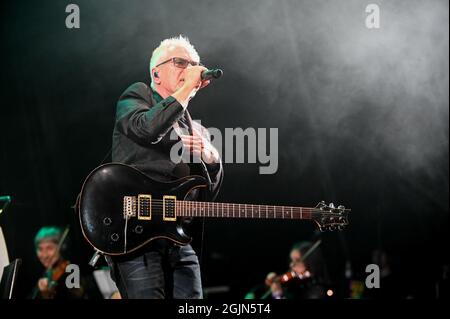 10 septembre 2021, Leeds, South Yorkshire, U.K: Nik Kershaw se produit à , 80s Classical concert , Leeds Millenium Square , UK , 10.09.2021 (Credit image: © Robin Burns/ZUMA Press Wire) Banque D'Images