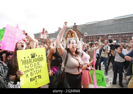 Amsterdam, pays-Bas. 11 septembre 2021. Des milliers de personnes participent à la manifestation de mars « Unmute US » contre les restrictions du coronavirus à West Park le 11 septembre 2021 à Amsterdam, pays-Bas. Les organisateurs de festivals et d'événements protestent simultanément dans diverses villes du pays, et exigent que les événements puissent se dérouler à nouveau à pleine capacité, alors que les États continuent de lutter contre la propagation de la souche du coronavirus delta. (Photo de Paulo Amorim/Sipa USA) Credit: SIPA USA/Alay Live News Banque D'Images