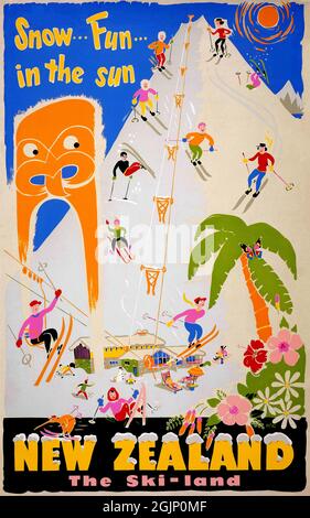 Neige ... amusement ... au soleil. Nouvelle-Zélande, le domaine skiable de Leslie George McCullough (1909-1993). Affiche ancienne restaurée publiée dans les années 1950 en Nouvelle-Zélande. Banque D'Images